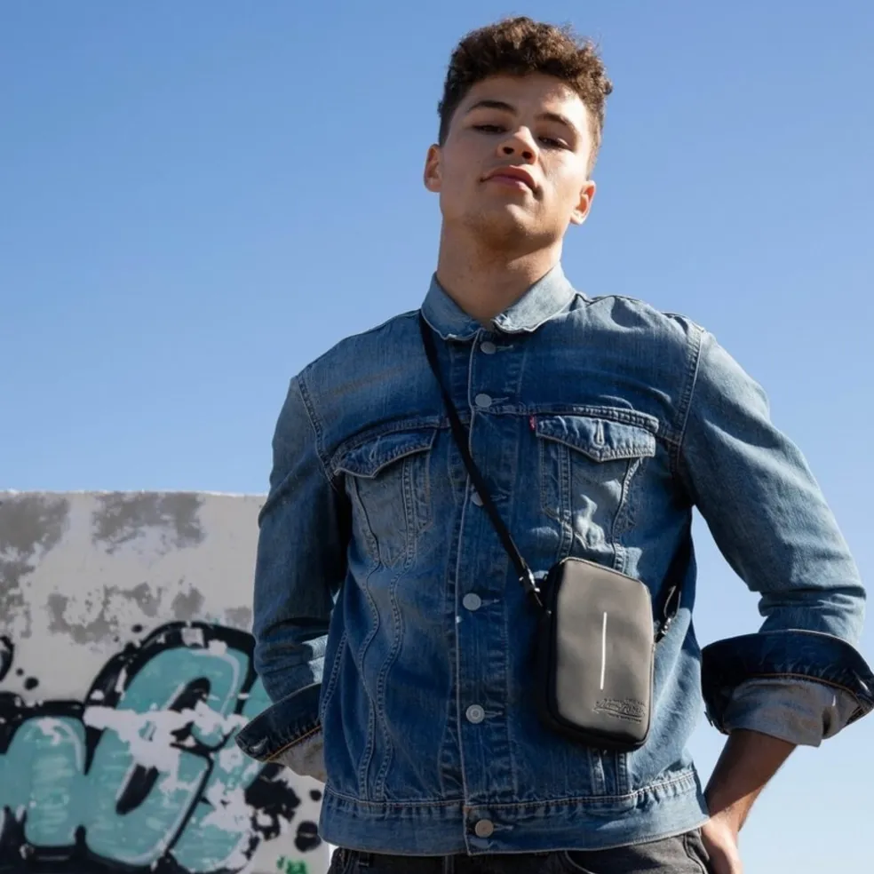 New Rebels ® Mart - Wasserabweisend - Handytasche - Burgunderrot