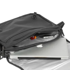 New Rebels ® William - Umhängetasche - Schwarz 10L - Wasserabweisend