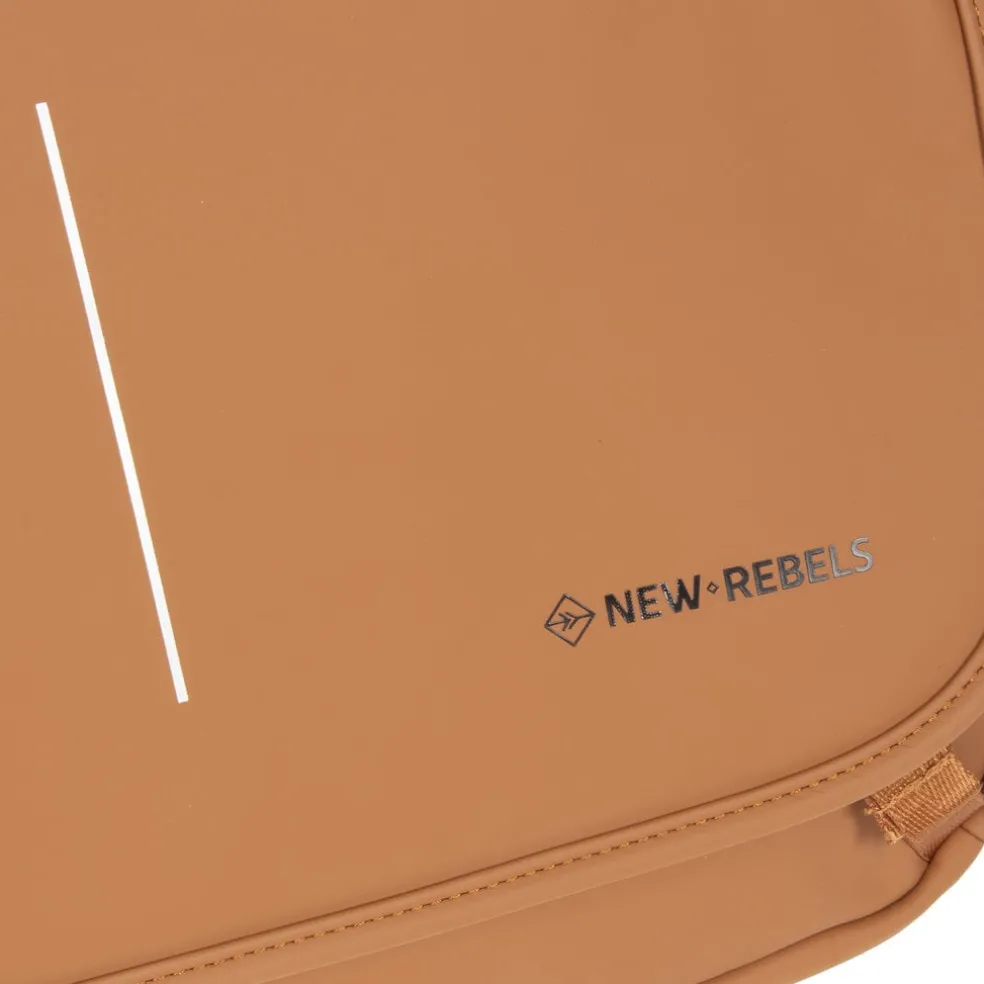New Rebels ® William - Umhängetasche - Cognac 10L - Wasserabweisend