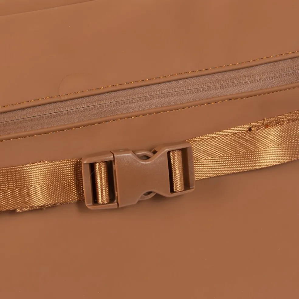 New Rebels ® William - Umhängetasche - Cognac 10L - Wasserabweisend