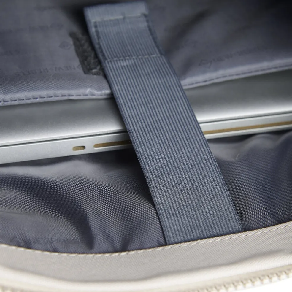 New Rebels Backham New York Salie Grün 21L Rolltop Wasserabweisend Laptop 15.6"
