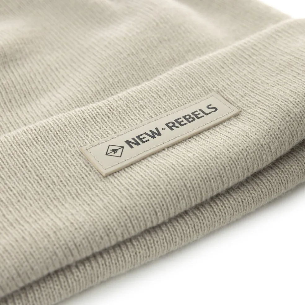 New Rebels Beanie Unisex Beige