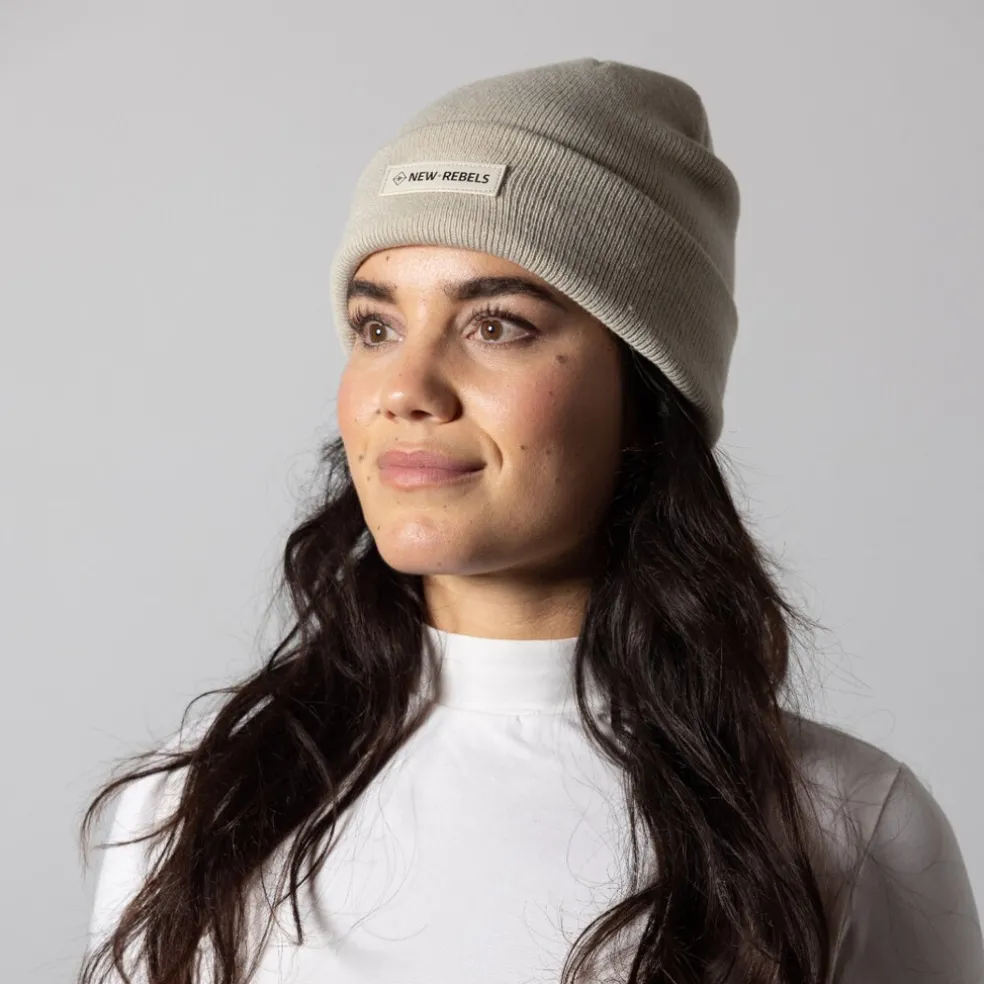 New Rebels Beanie Unisex Beige