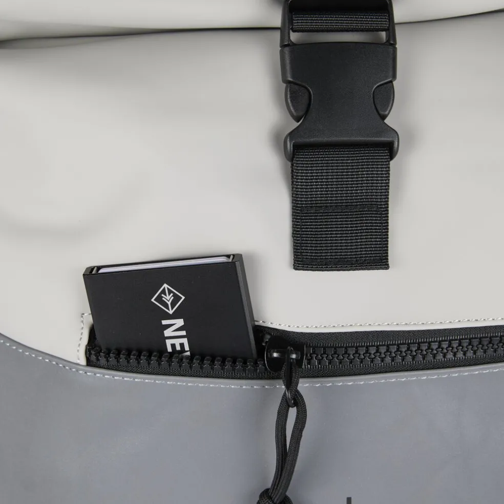 New Rebels Bowie New York Hellgrau 21L Rucksack Rolltop Reflektion Wasserabweisend Laptop 15.6"