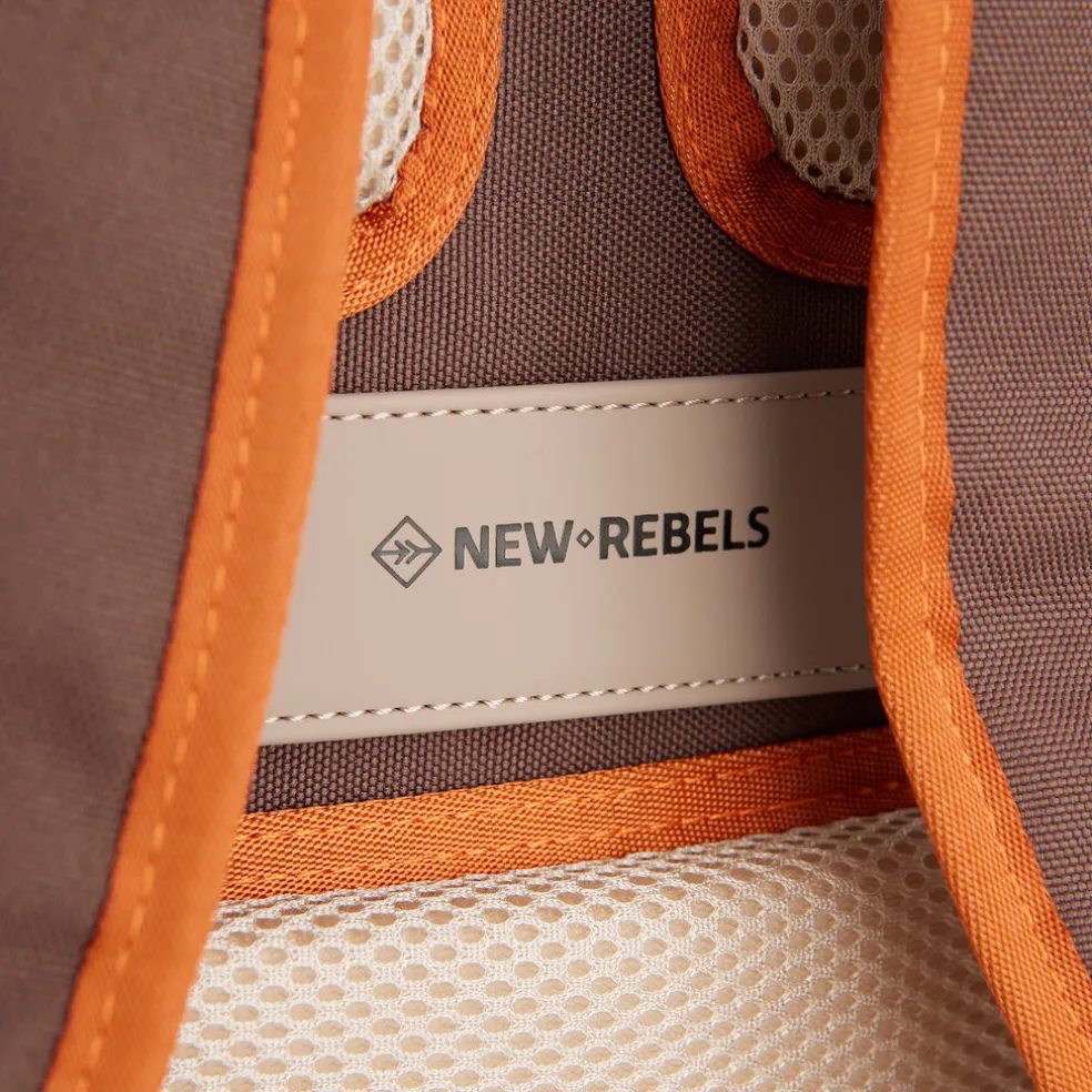 New Rebels Ferron Milwaukee Handel Rucksack Coffee 19L