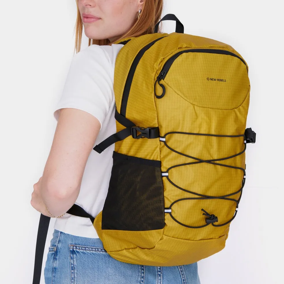 New Rebels Hugo Carmichael Wasserdicht Rucksack: 26-Liter-Rucksack Occur Gelb