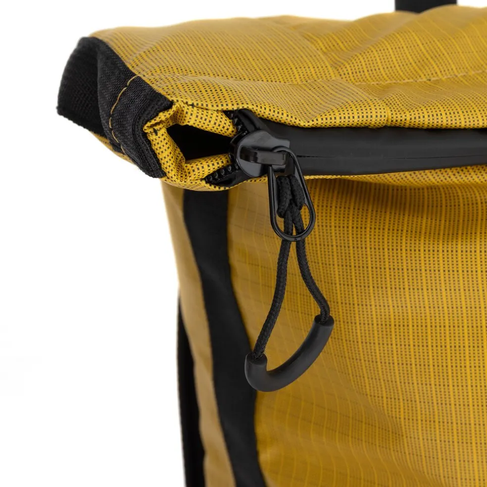 New Rebels Hugo New York 17L Wasserdicht Rolltop Rucksack Occur Gelb