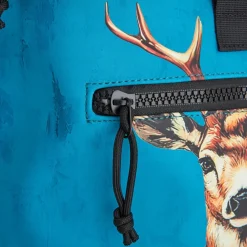 New Rebels Mart Art - New York Dressed Deer Rolltop Backpack 16L