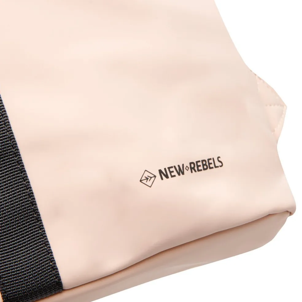 New Rebels Mart Los Angeles Soft Rosa 7L Rolltop Rucksack Wasserabweisend
