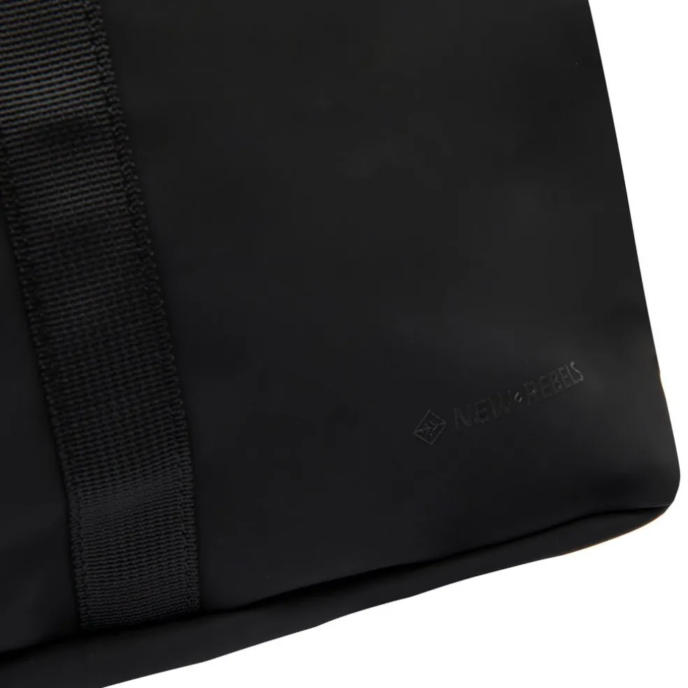 New Rebels Mart Los Angeles Schwarz 7L Rolltop Rucksack Wasserabweisend