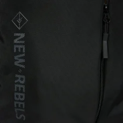 New Rebels Vince Gilbert Schwarz 27L Rucksack Wasserabweisend Laptop 15.6