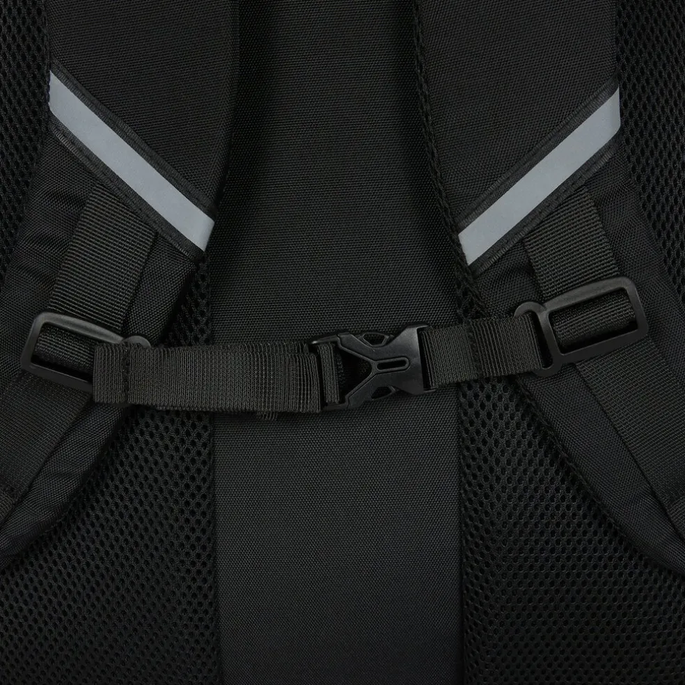 New Rebels Vince Gilbert Schwarz 27L Rucksack Wasserabweisend Laptop 15.6"