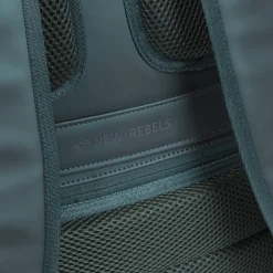 New Rebels William Baltimore Metallic Grün 13L Rolltop Rucksack Wasserabweisend Laptop 14