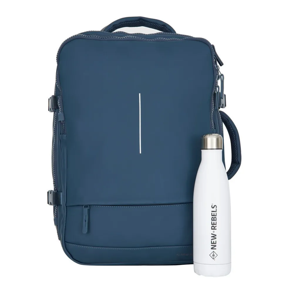New RebelsNew Rebels Jessi – Womby Weekend Travel Bag Underseat Backpack – 27L Water-Repellent Cabin Bag – 30x20x45 cm Schaduwblau